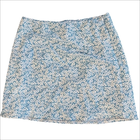 Princess Polly Daisy Hill Mini Floral Skirt Size 8 - Picture 2 of 5